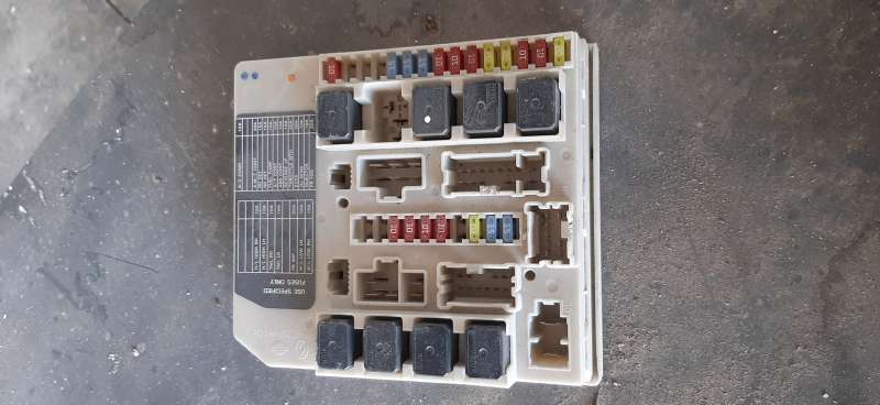 SSANGYONG ACTYON SPORTS 2.0 SXDI 4X4 ÇIKMA YEDEK SİGORTA BEYNİ_B35